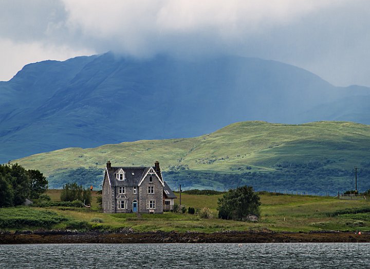 Oban-1.jpg