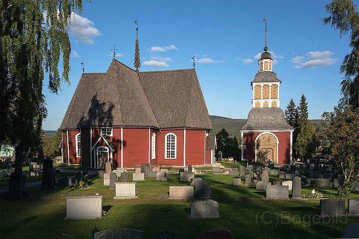 Övertorneå-kyrka.jpg