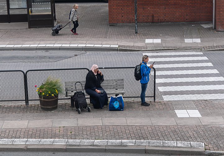 Busstation1.jpg