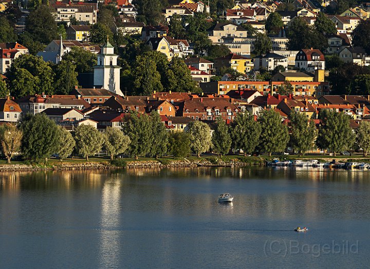 Stadsbild-sjö.jpg