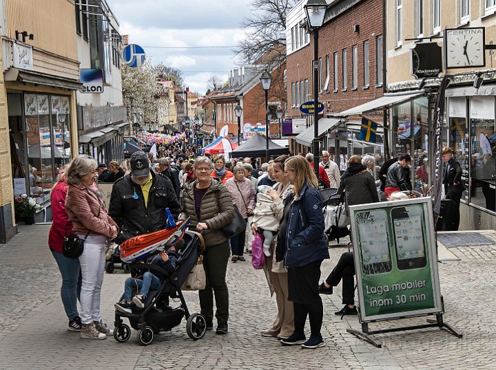 Vårmarknad.jpg